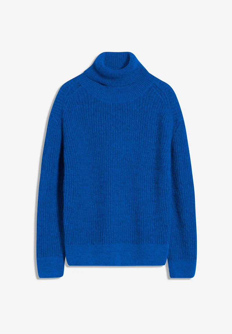 ILSIAA | dynamo blue