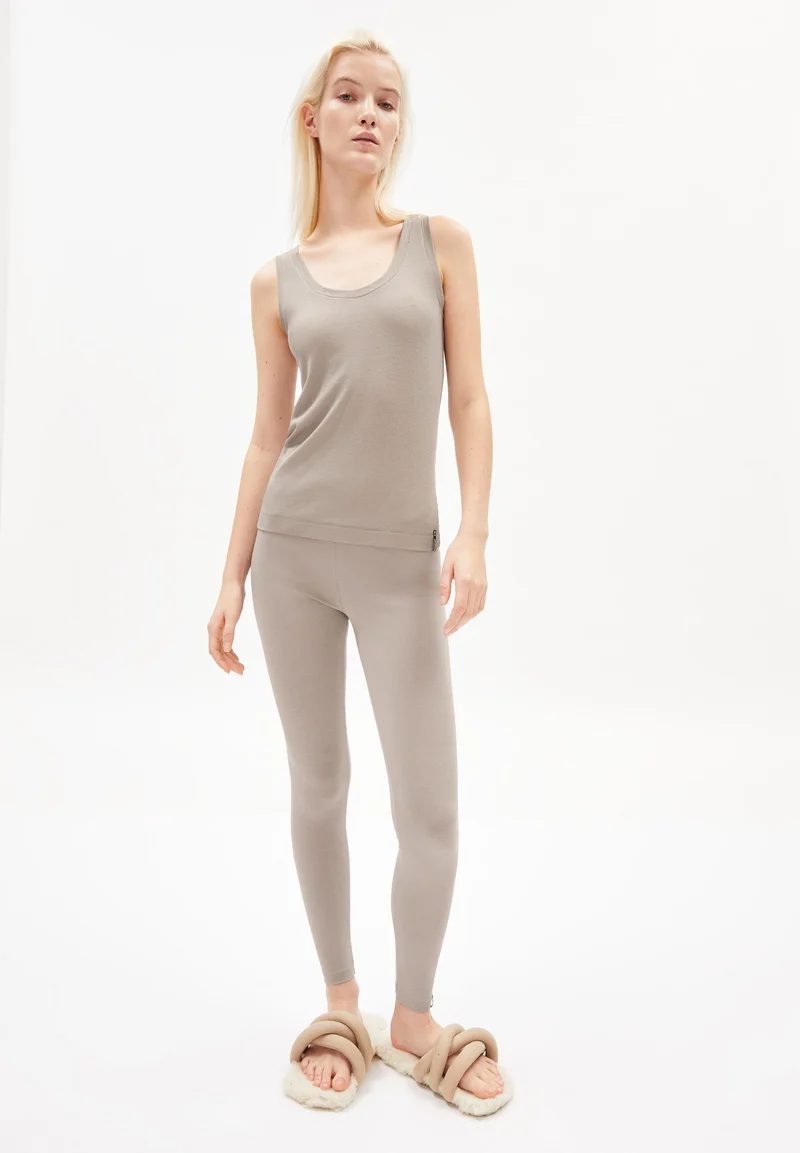 FARIBAA LOGO | moon rock