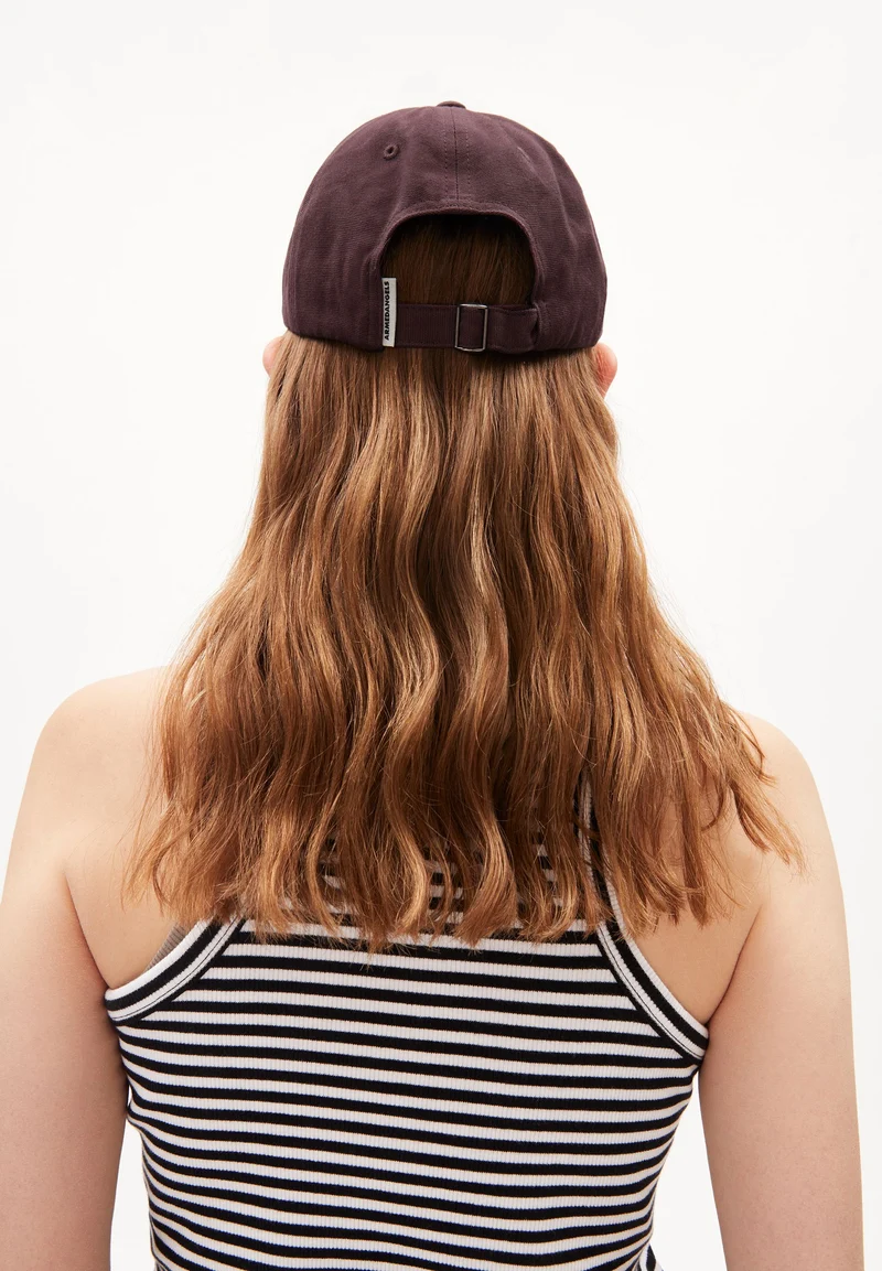 YENAAS BOLD KAPPE | fudge