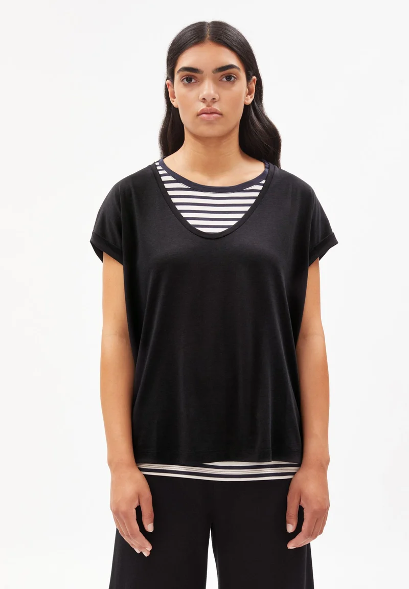 SINJAA | black