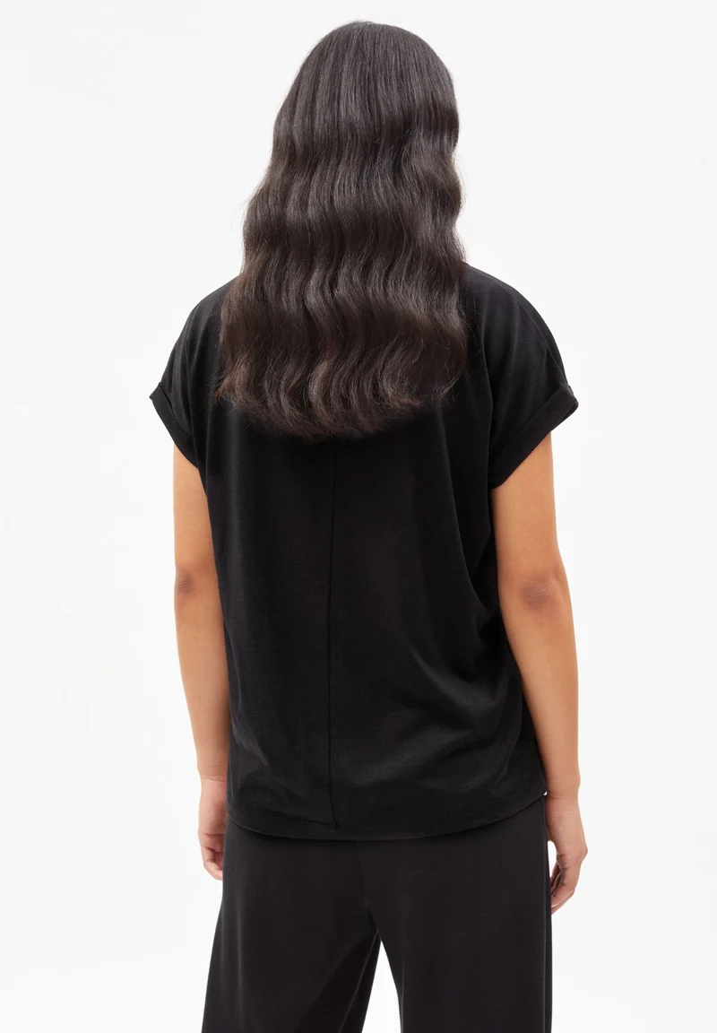 SINJAA | black