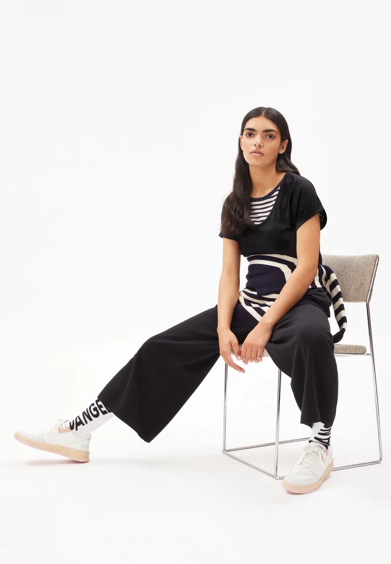 SINJAA | black