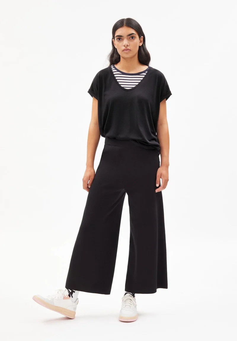 SINJAA | black