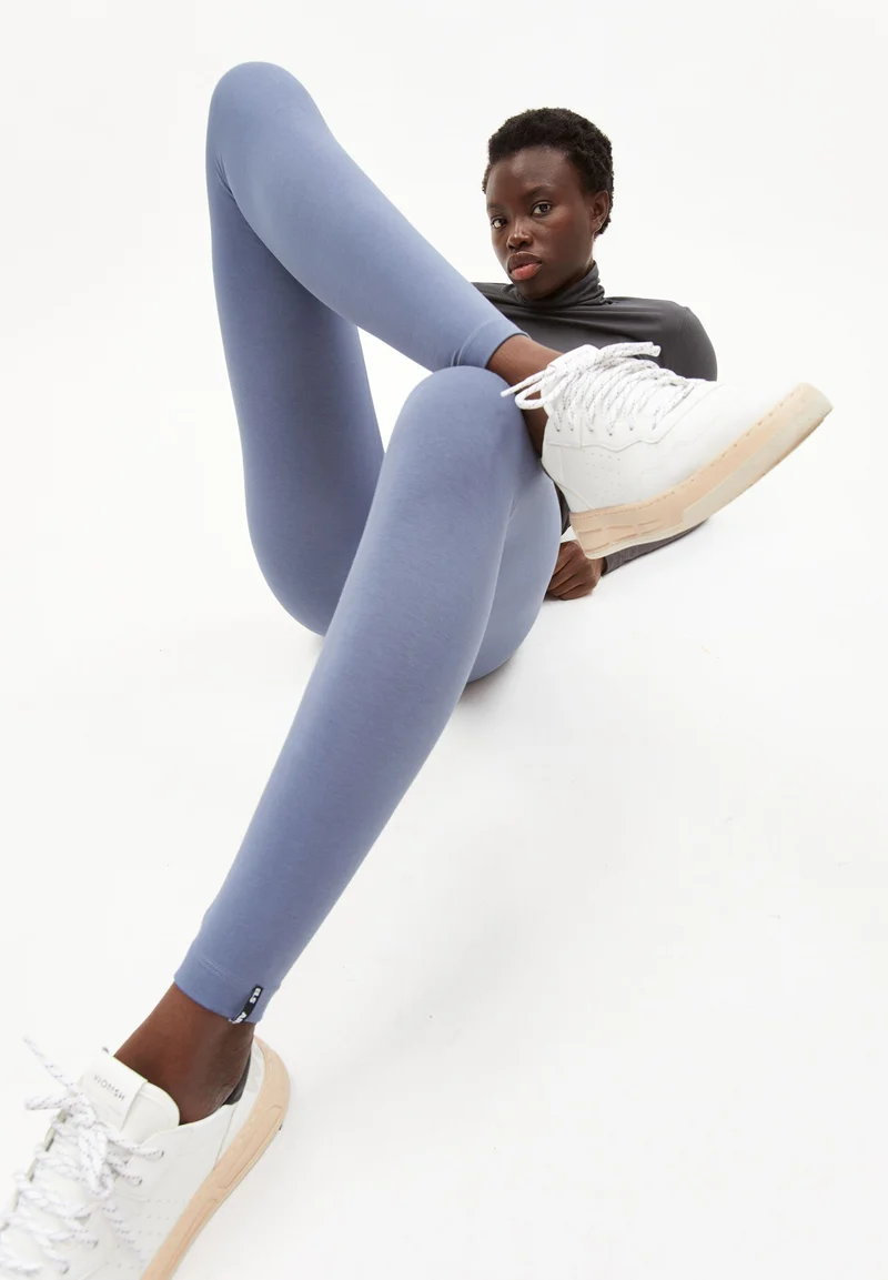 FARIBAA LOGO | shadow blue