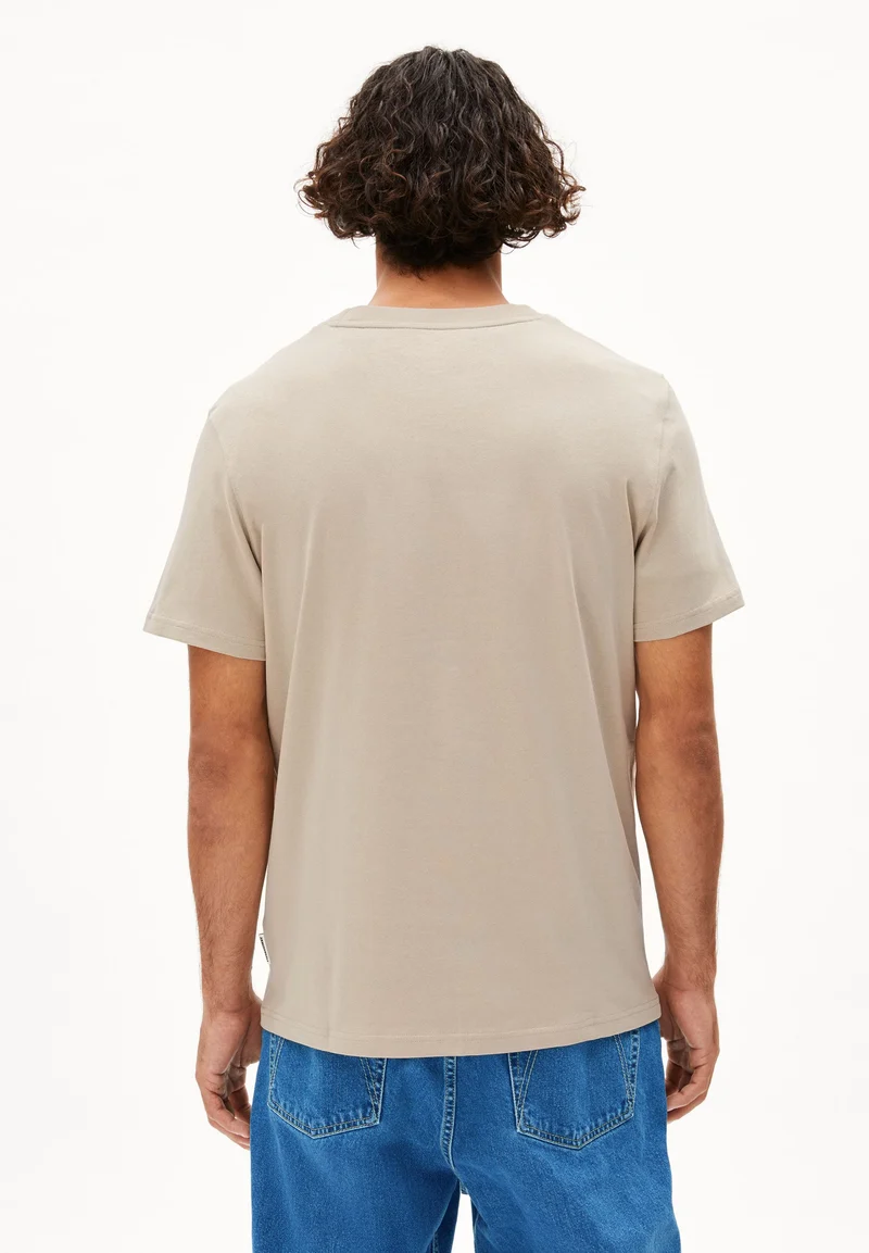 MAARKOS T-SHIRT | sandstone