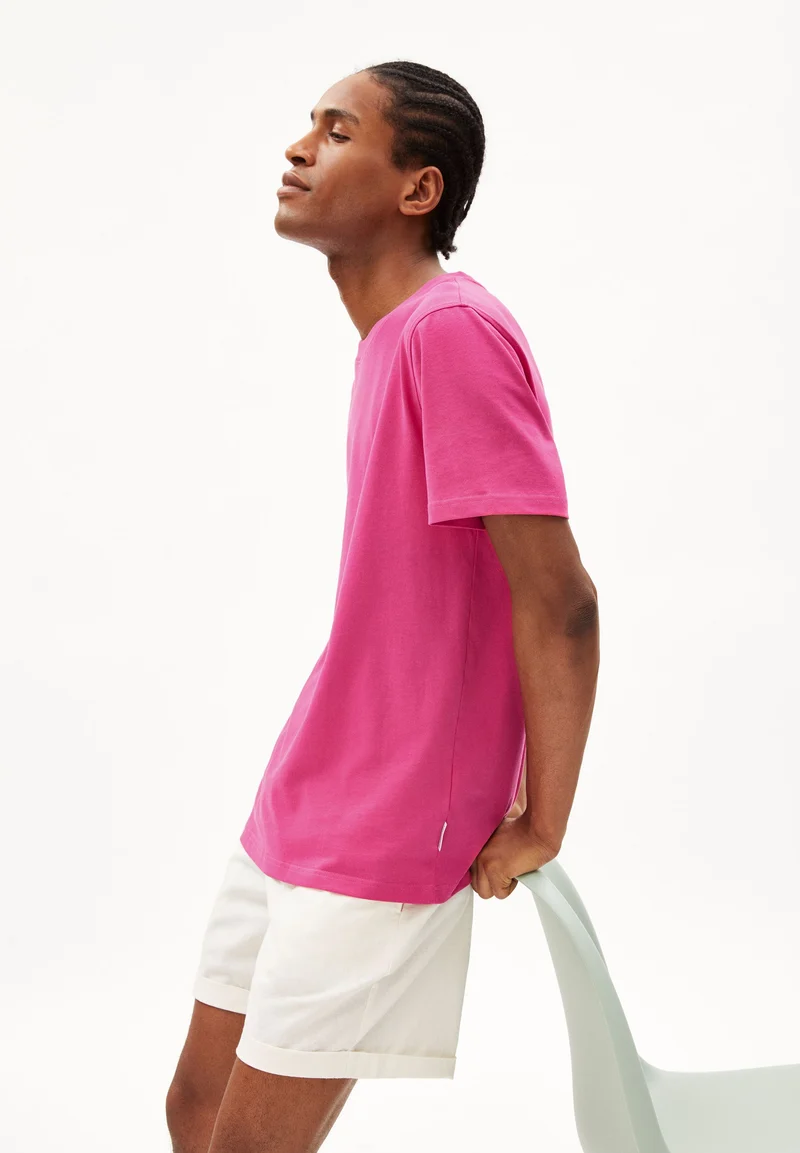 MAARKOS T-SHIRT | bright raspberry