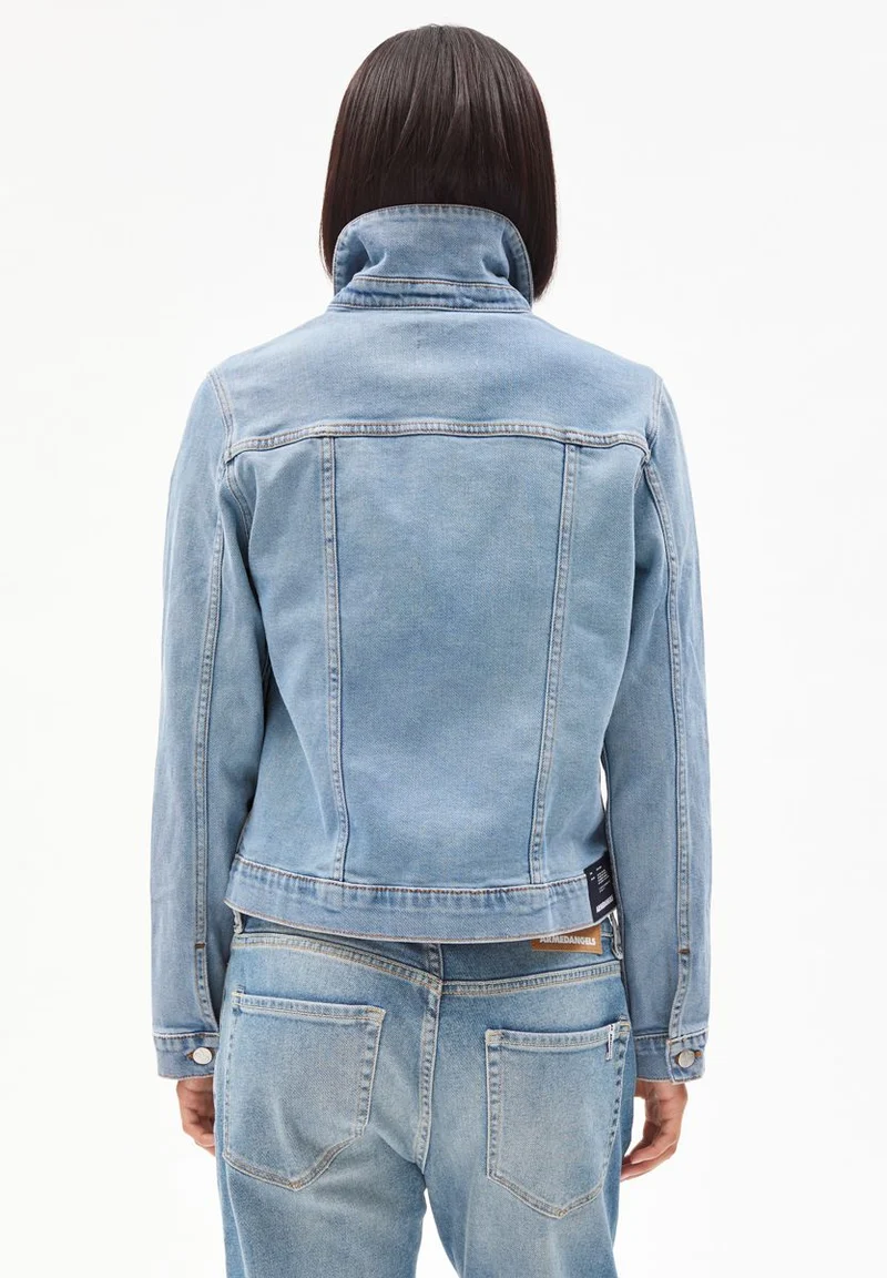VELITAA | stormy blue