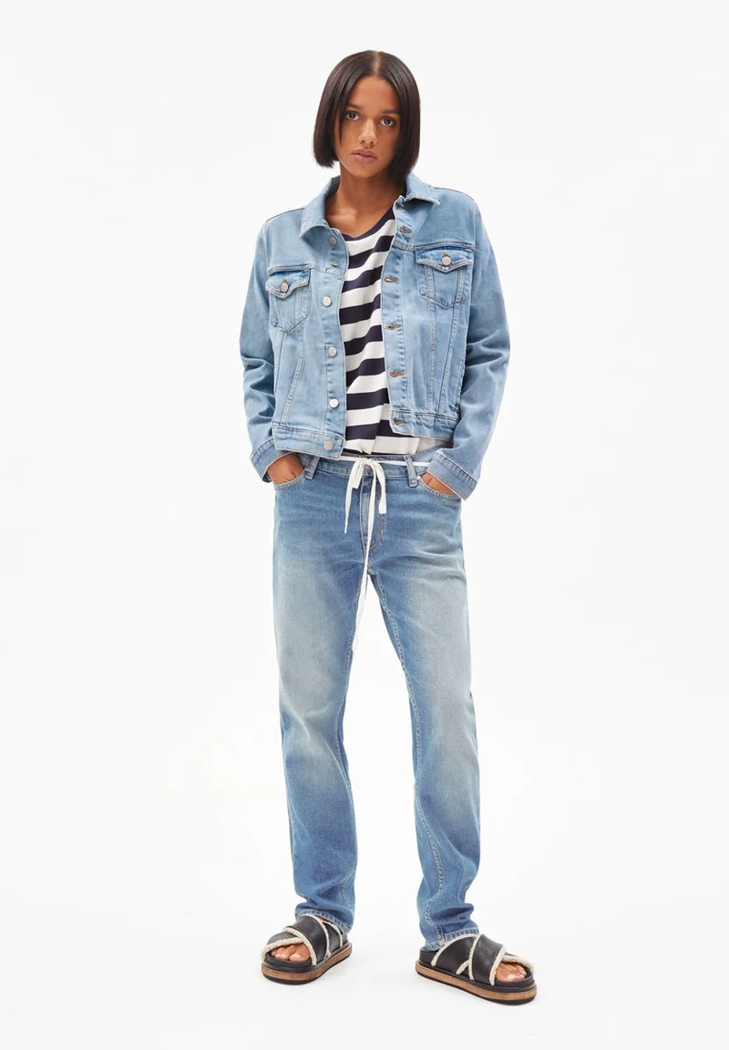 VELITAA | stormy blue