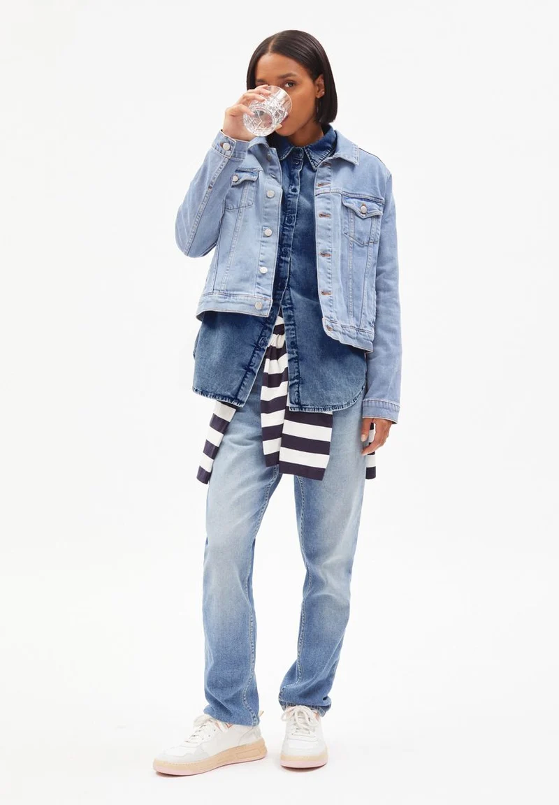 AIGAA | slate blue