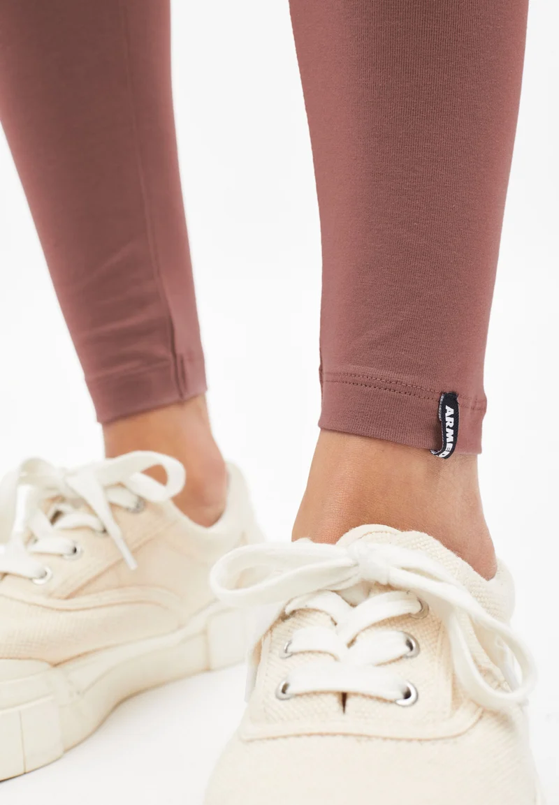 FARIBAA LOGO | dusty rose