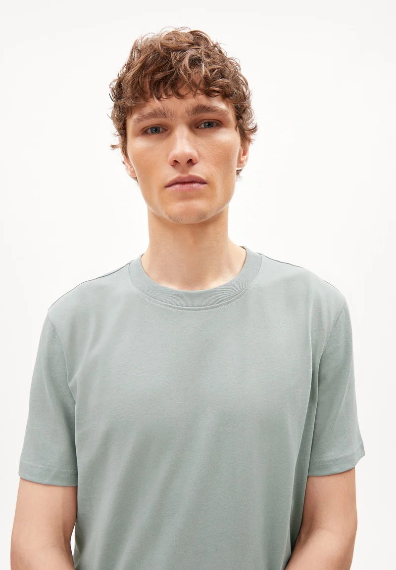 MAARKOS T-SHIRT | morning dew