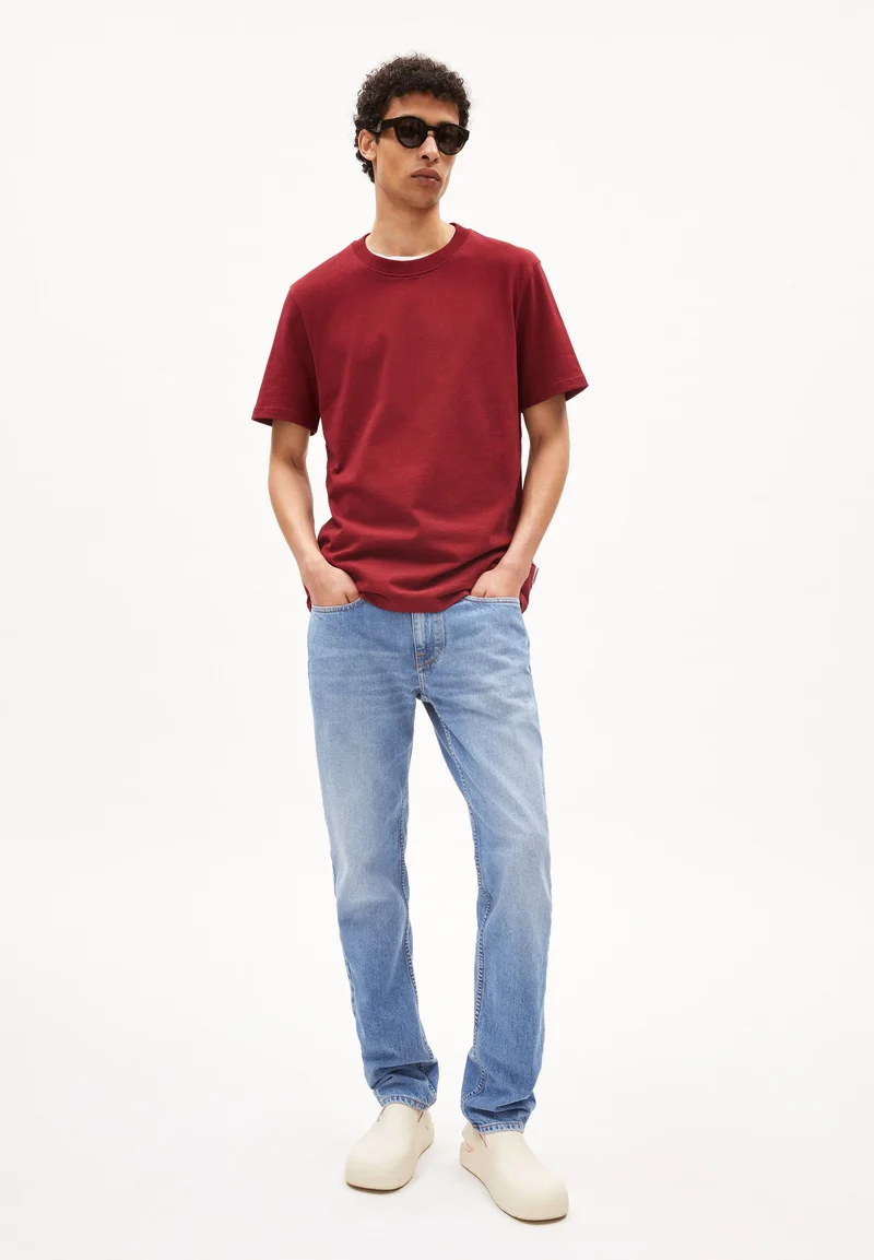 MAARKOS T-SHIRT | dark crimson