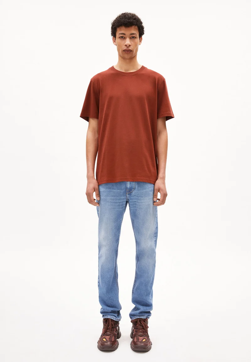 MAARKOS T-SHIRT | dark amber