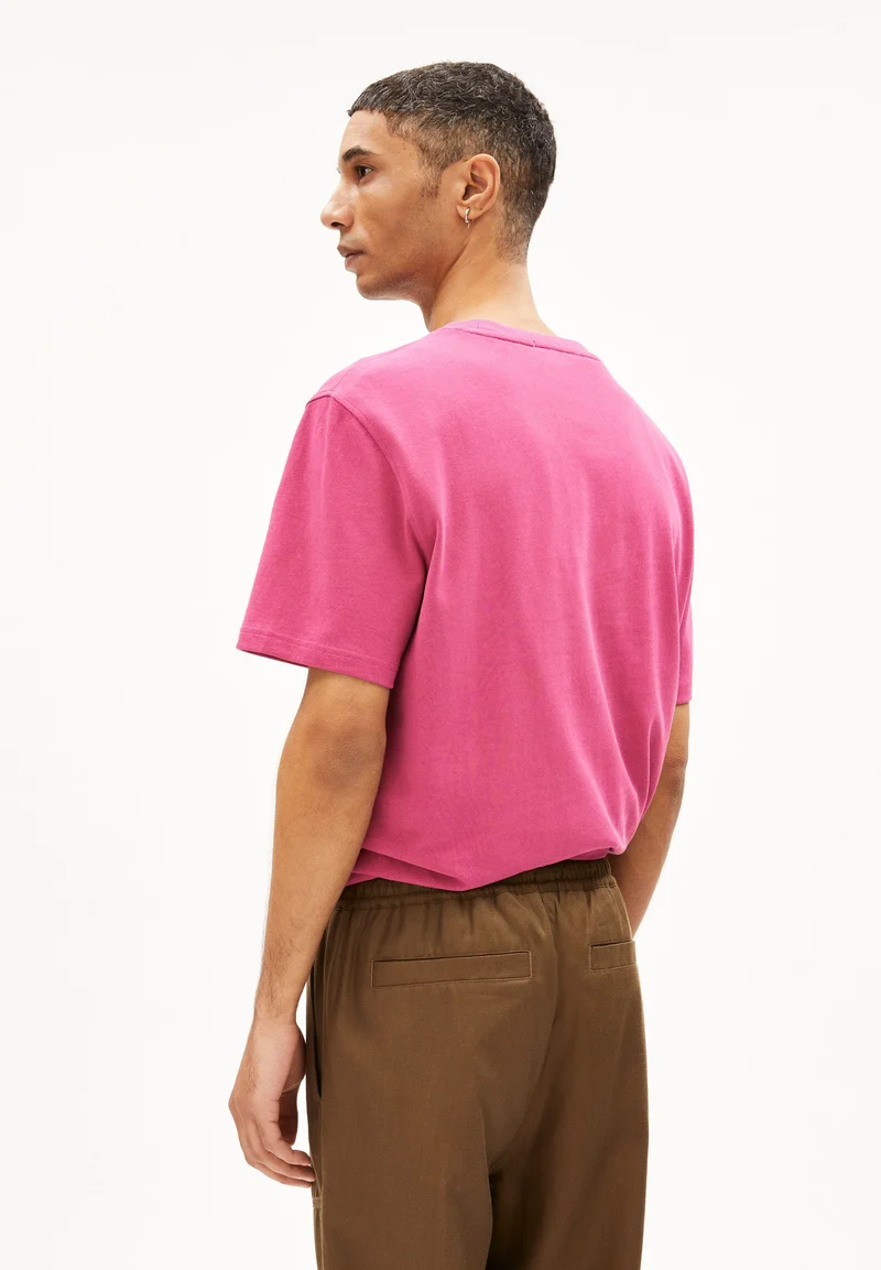 MAARKOS T-SHIRT | crushed berry