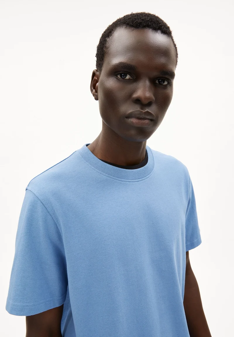 MAARKOS T-SHIRT | vintage blue