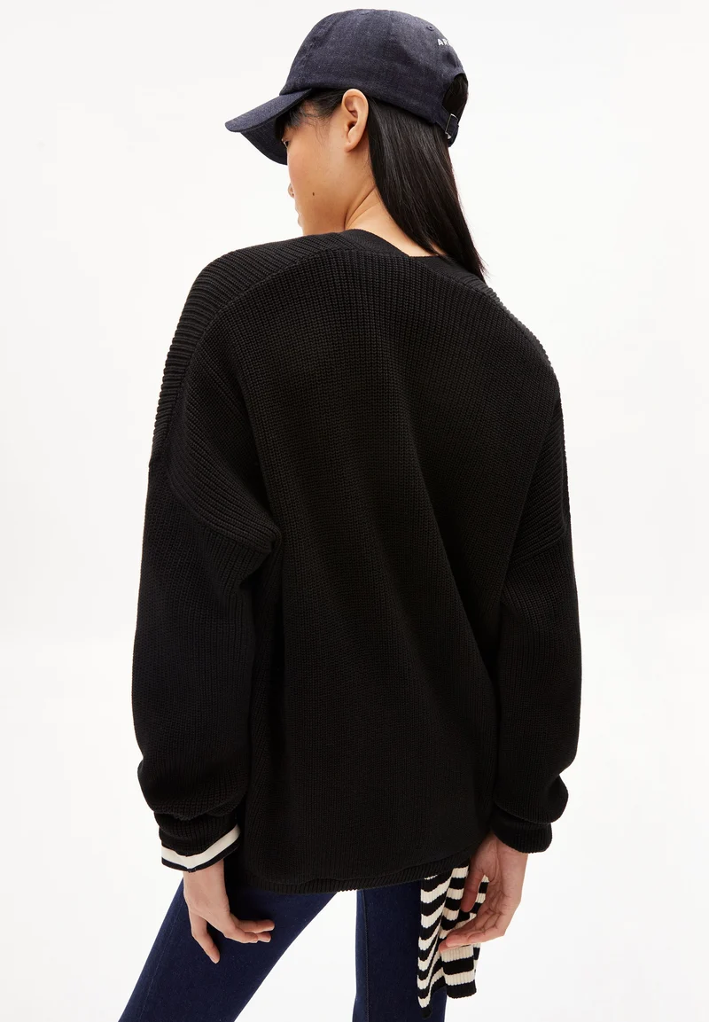 VILDANAA SOFT | black