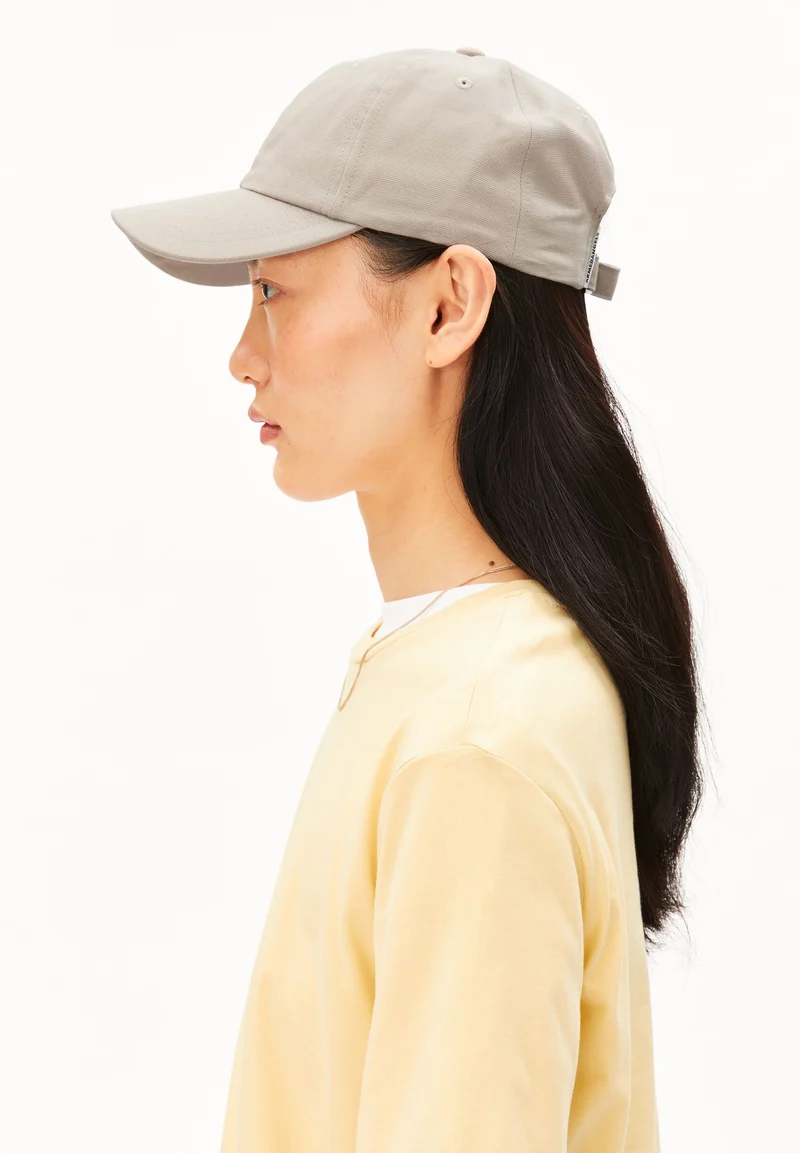 YENAAS BOLD KAPPE | sandstone