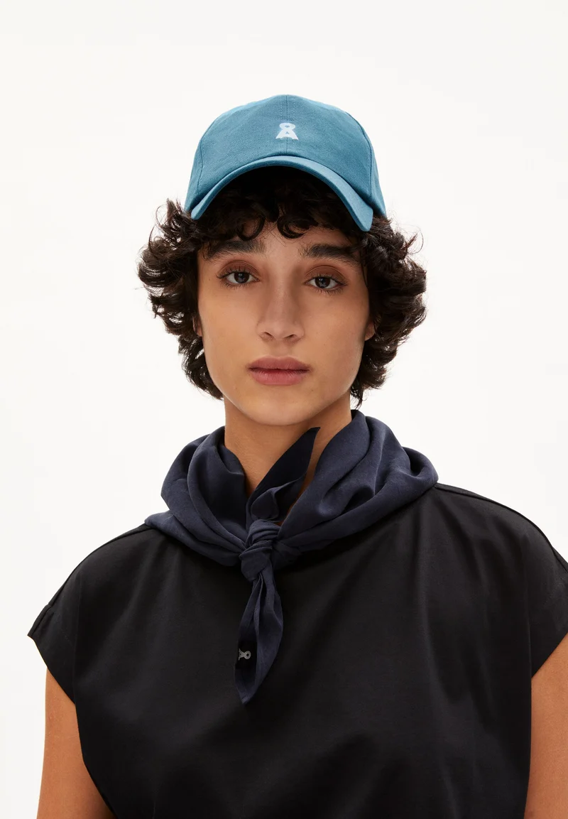 YENAAS BOLD KAPPE | spruce petrol