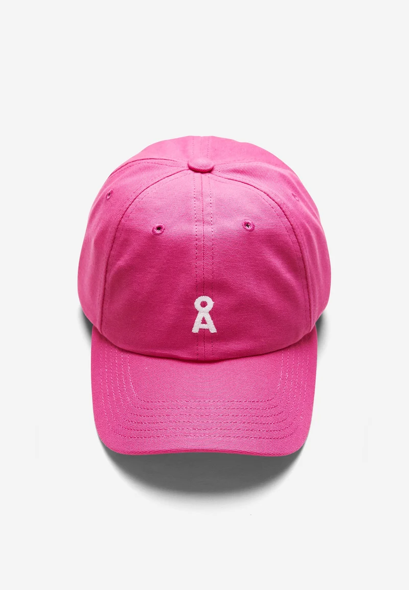 YENAAS BOLD KAPPE | bright raspberry