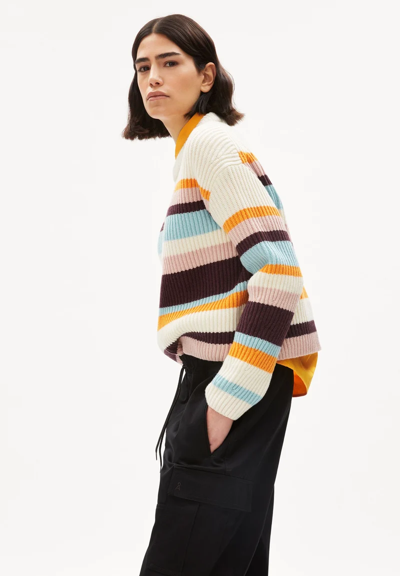 NAARUKO MULTICOLOR | oatmilk