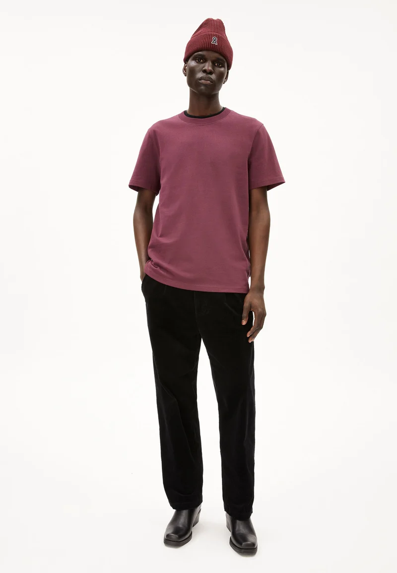 MAARKOS T-SHIRT | cranberry juice