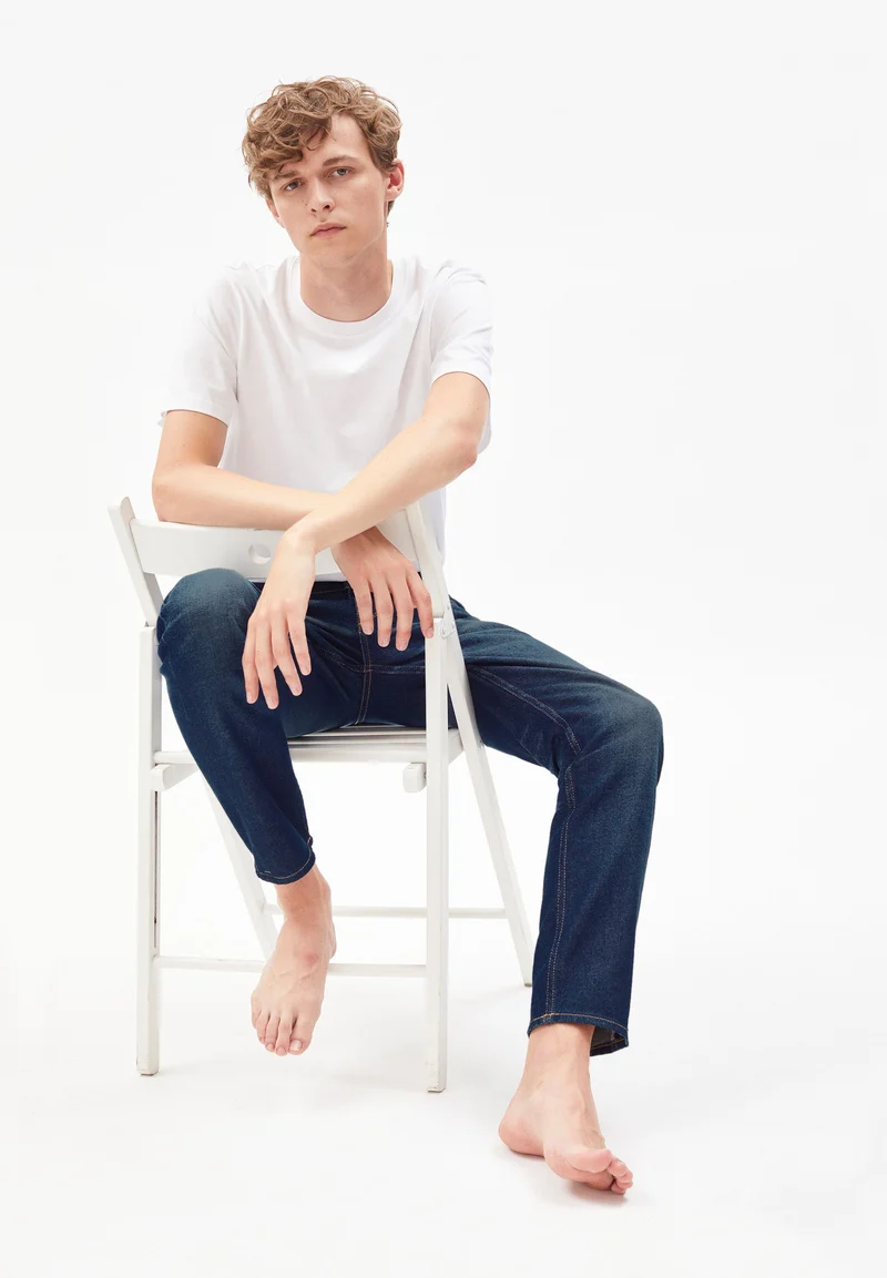 IAAN | orchid blue