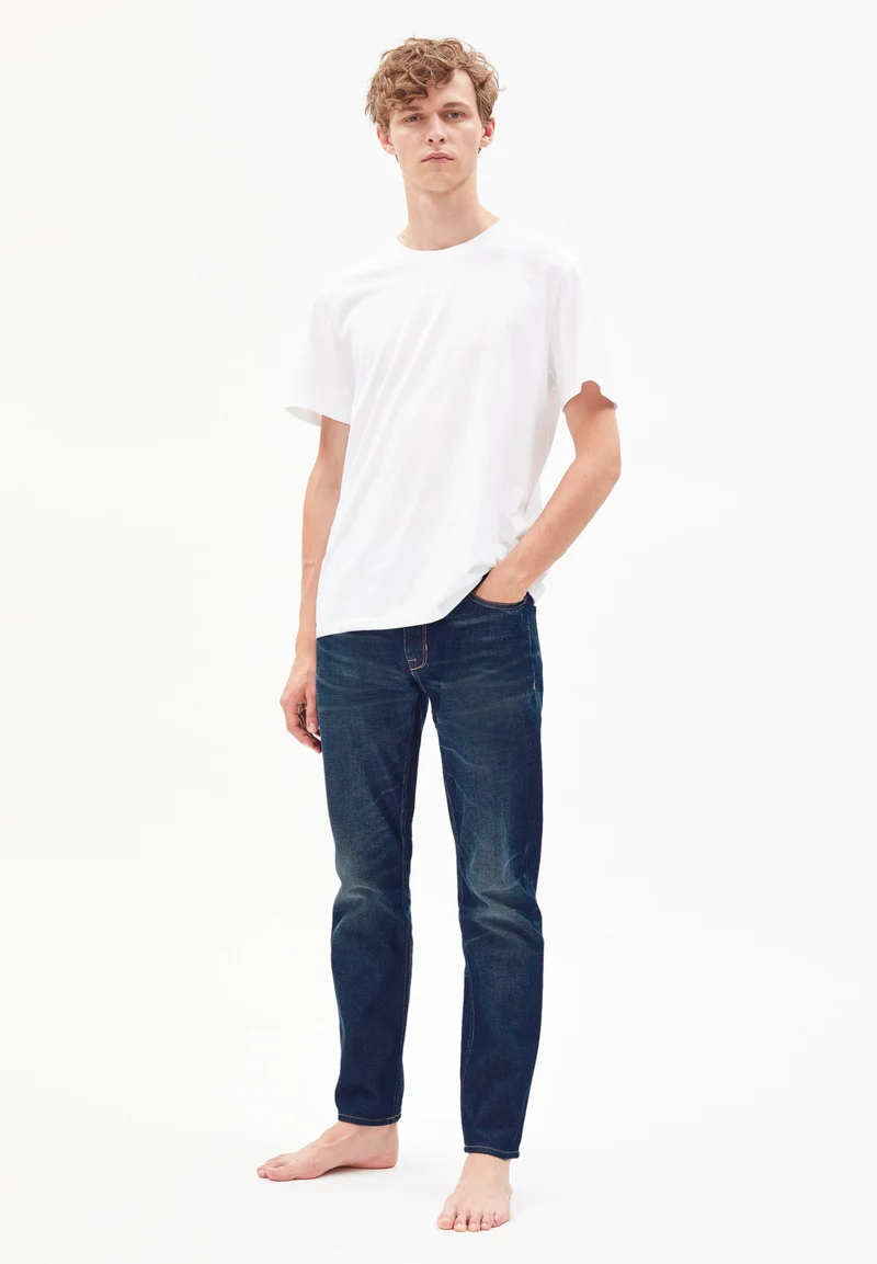 IAAN | orchid blue