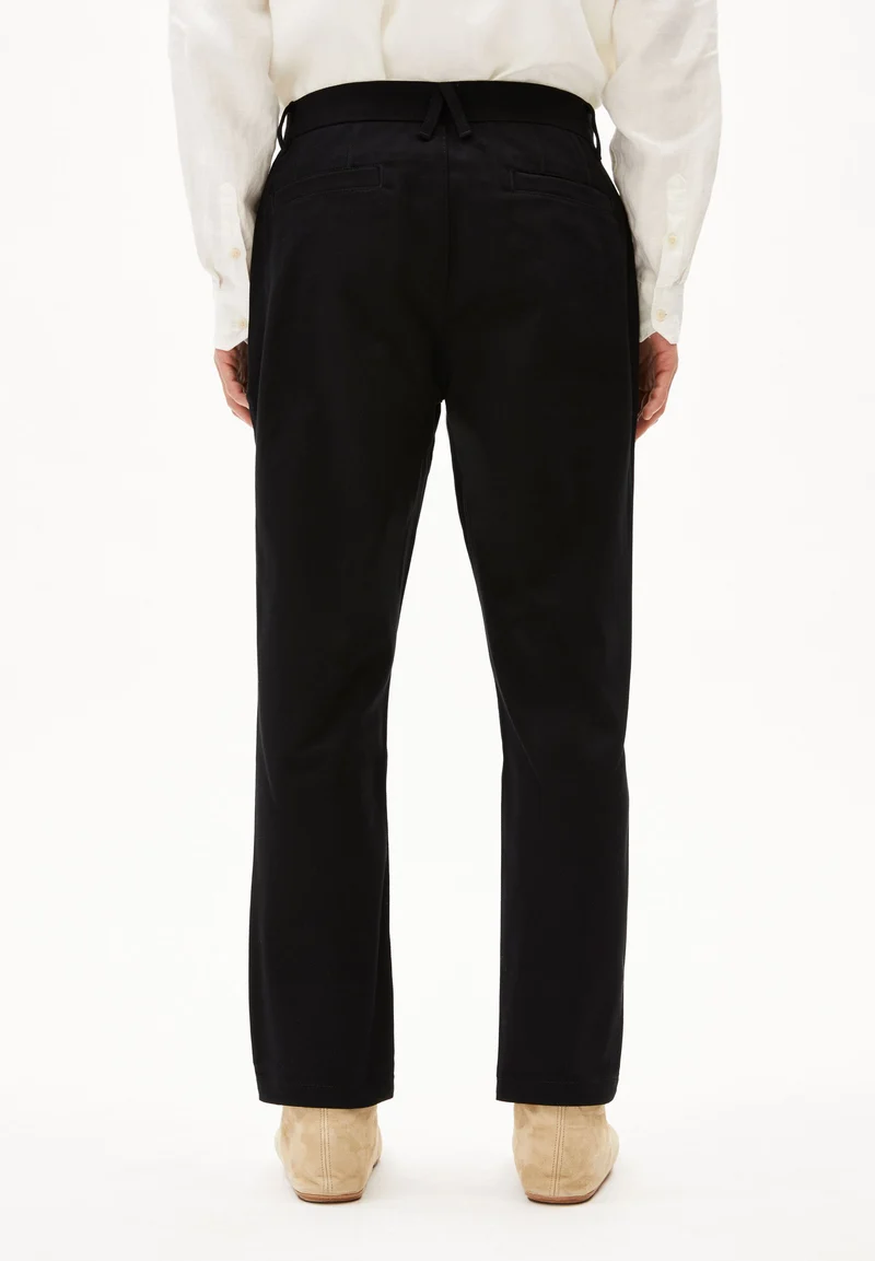 ALVAARO PREMIUM | black