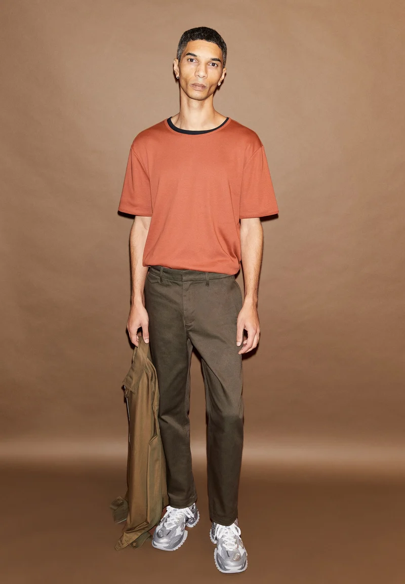 ALVAARO PREMIUM | earth