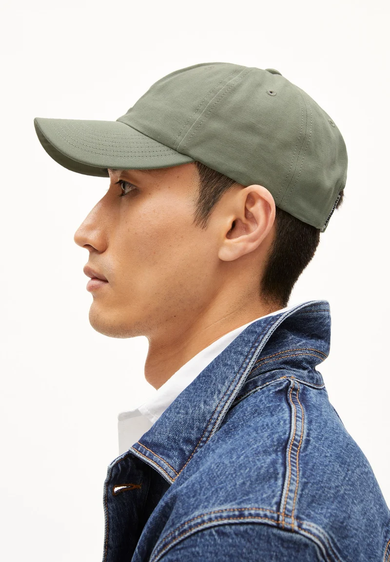 YENAAS BOLD KAPPE | grey green