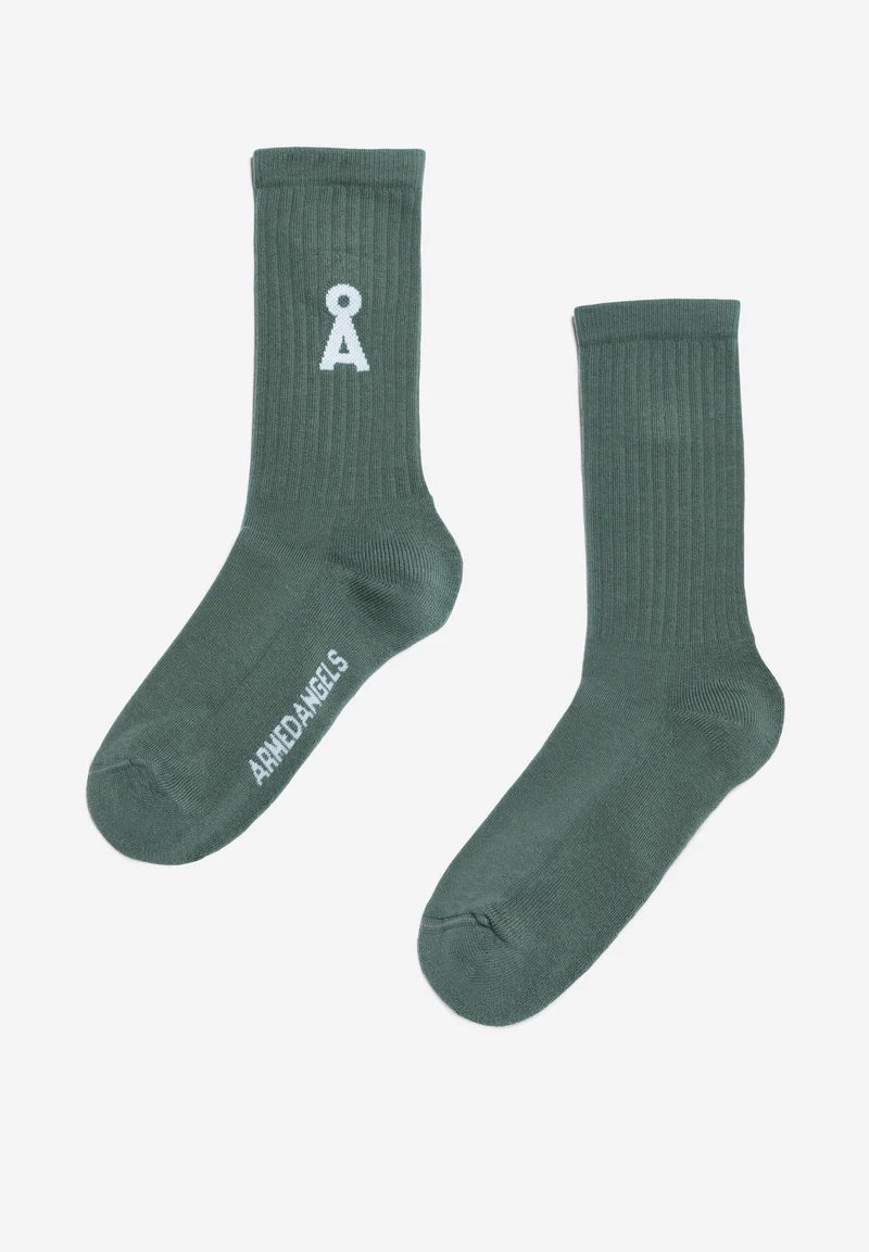 SAAMUS BOLD | green spruce