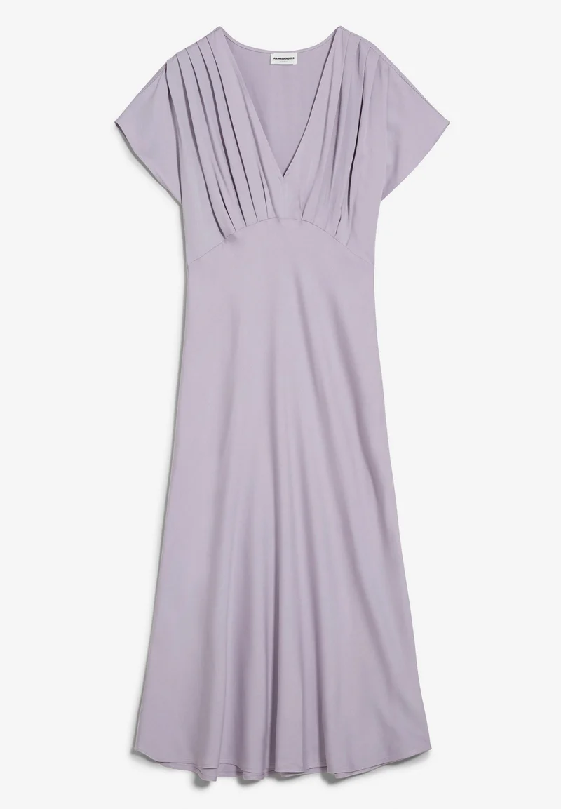 NARCISSAA | purple noise