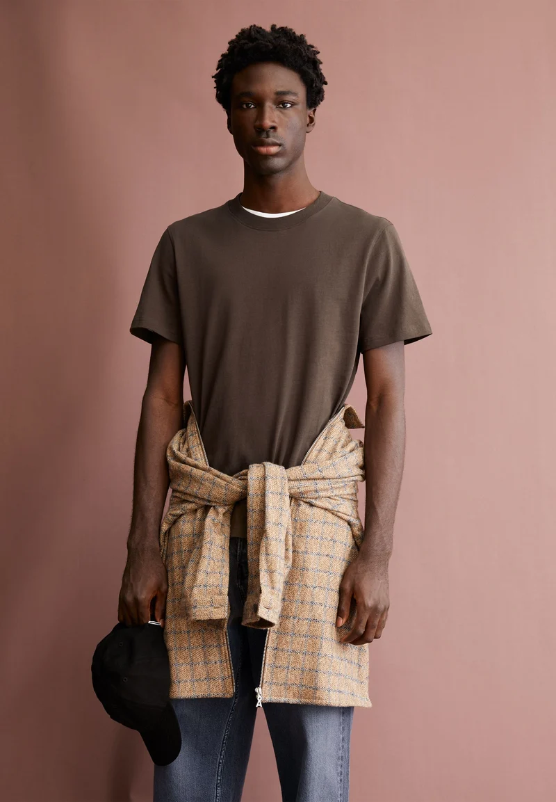MAARKOS T-SHIRT | tree shade