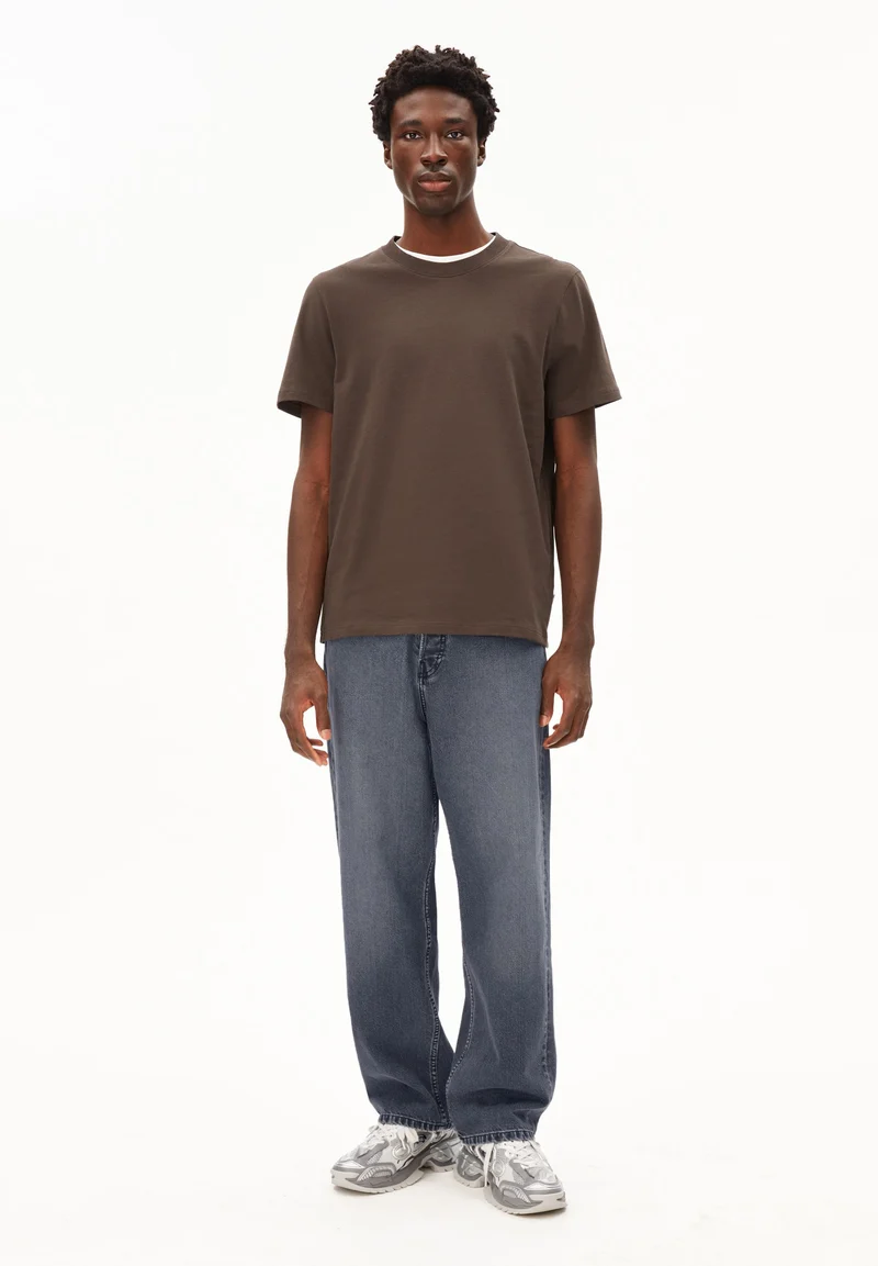 MAARKOS T-SHIRT | tree shade