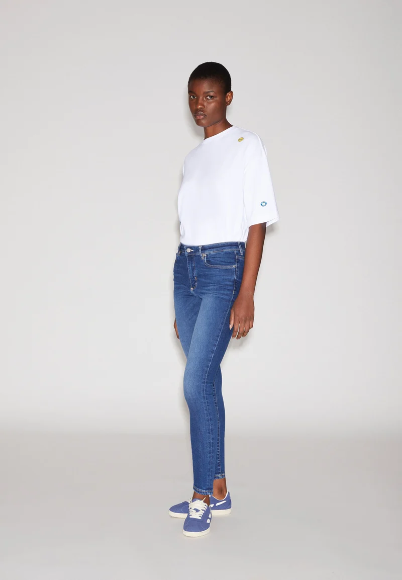TILLAA | iris blue