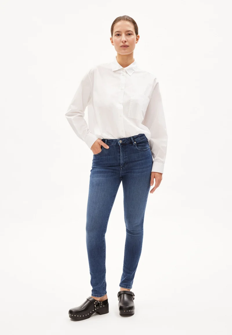 TILLAA | stone wash