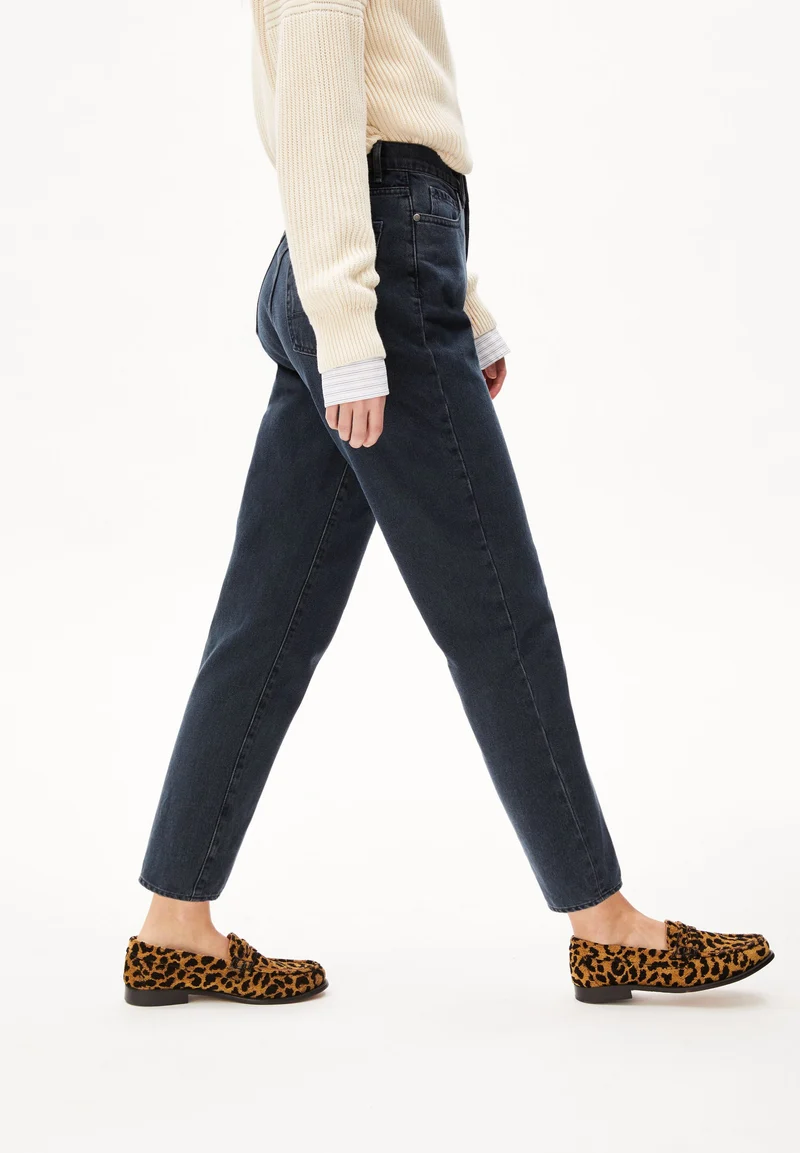 MAIRAA BLACKBLUE | light black blue