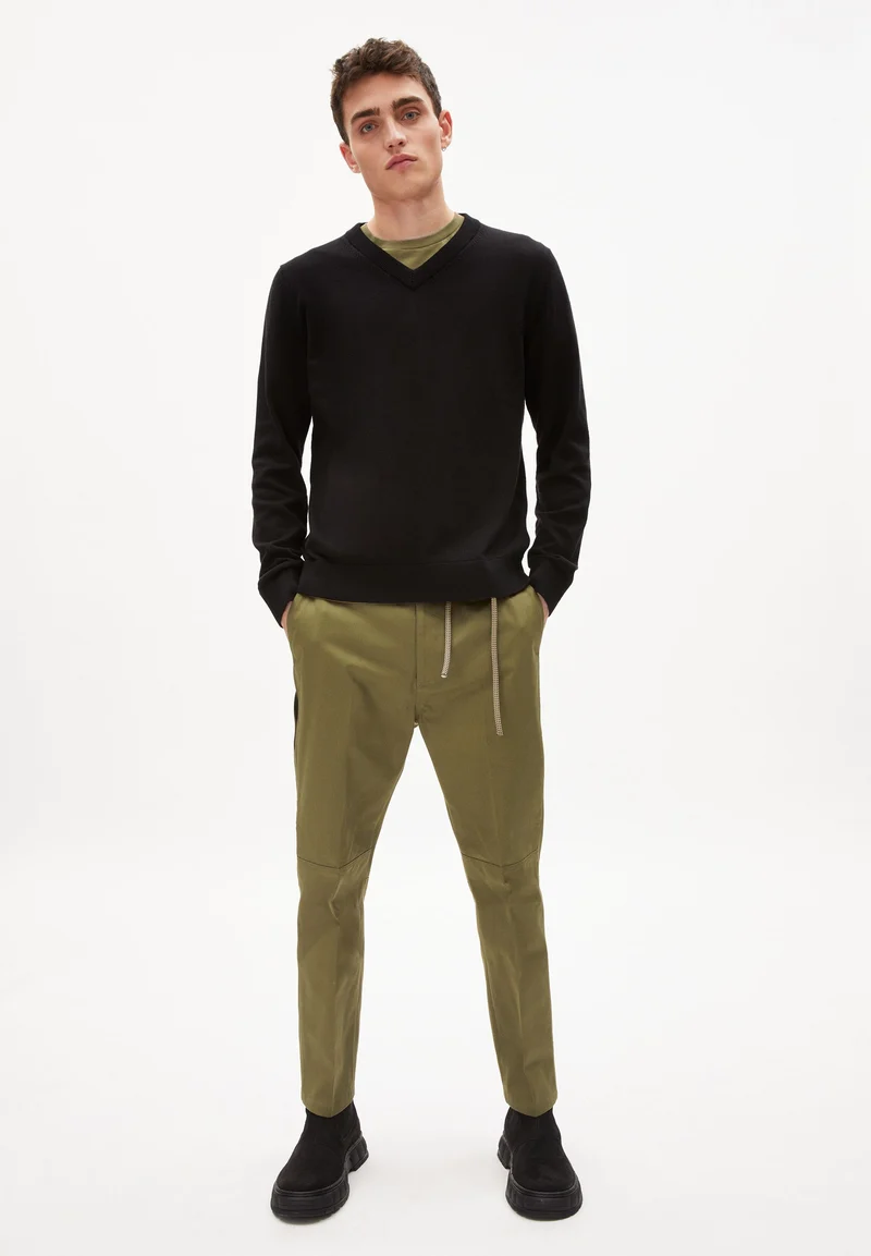 MAANES | black