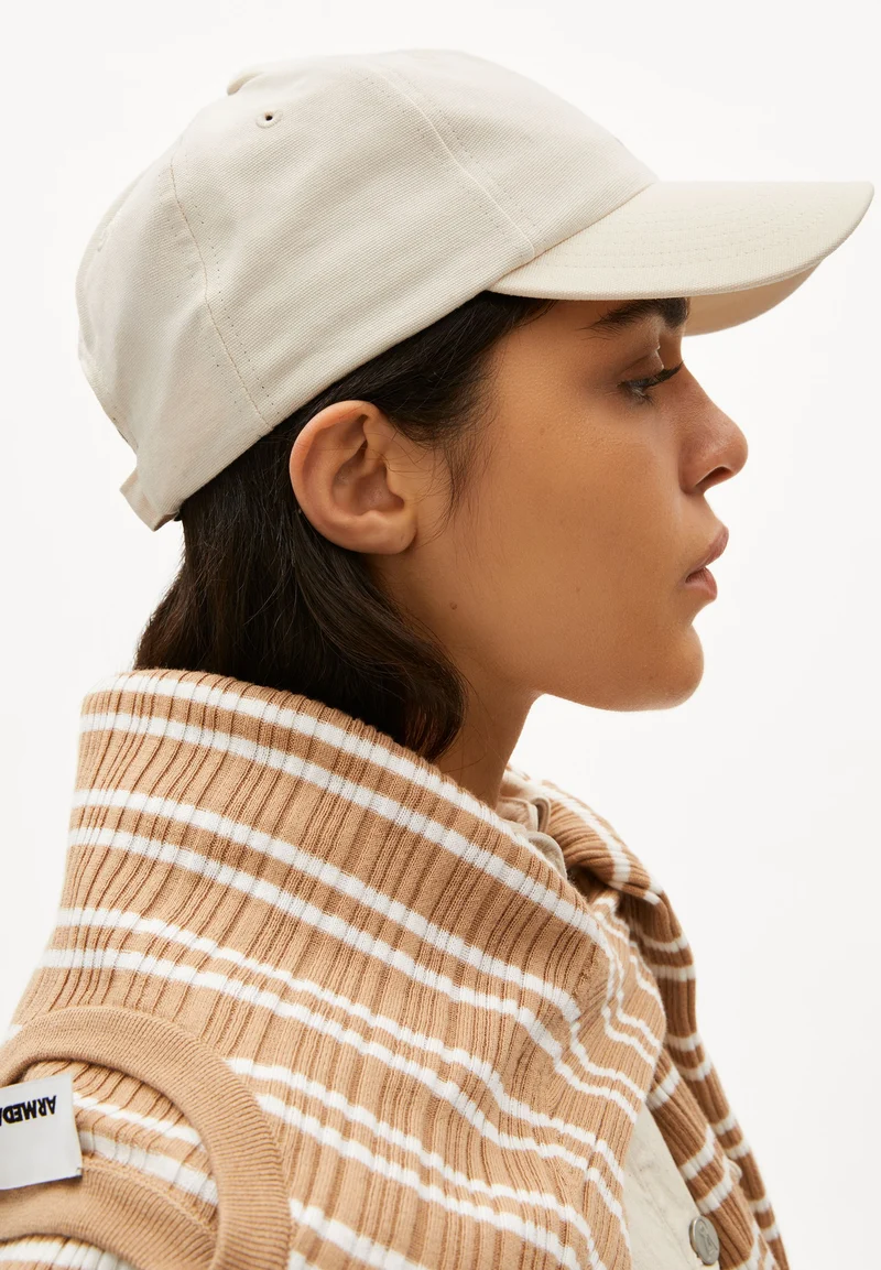 YENAAS BOLD KAPPE | oatmilk-lavender light