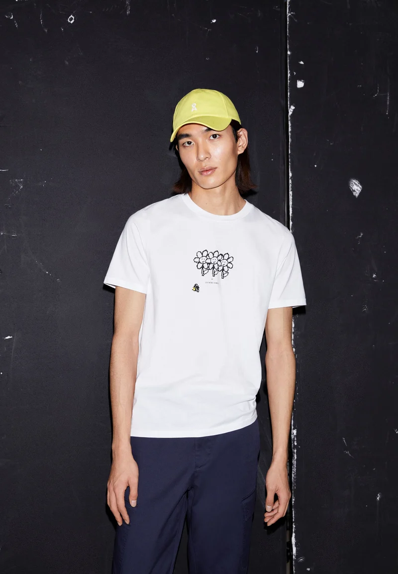 JAAMES FLOWERS | white