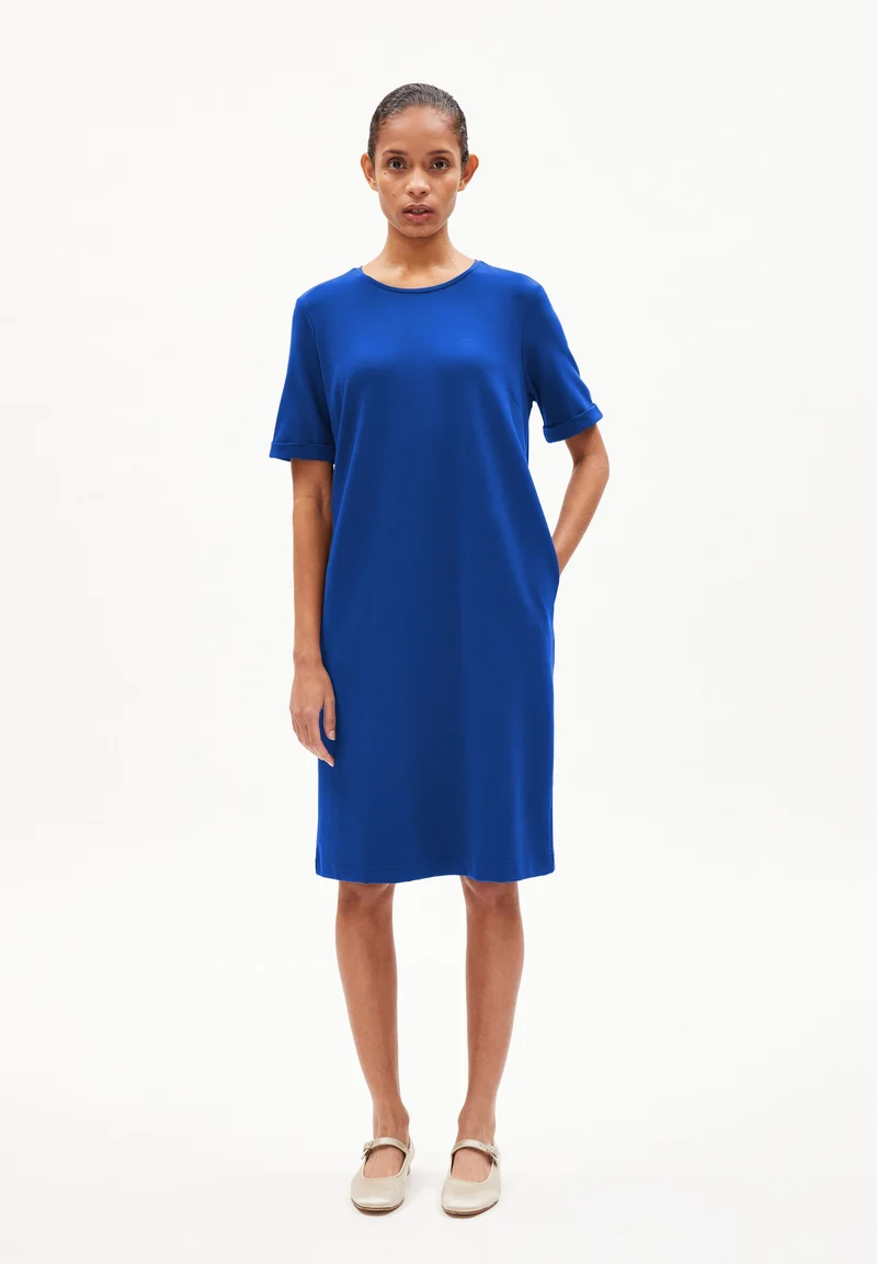 MAAILANA | dynamo blue