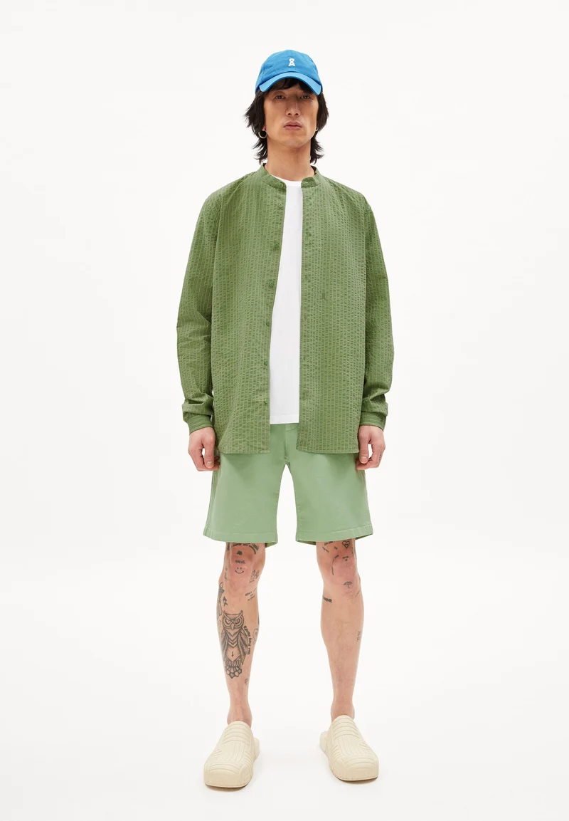 JAACKO STRIPED | smith green-oatmilk