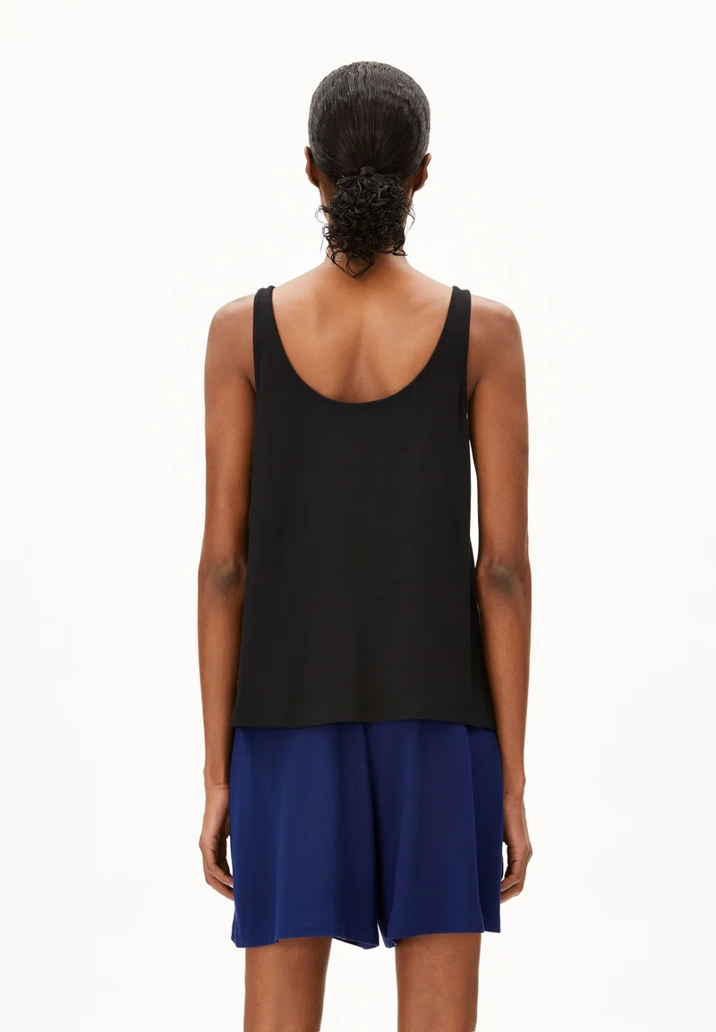 ASHRAANI SOLID | black