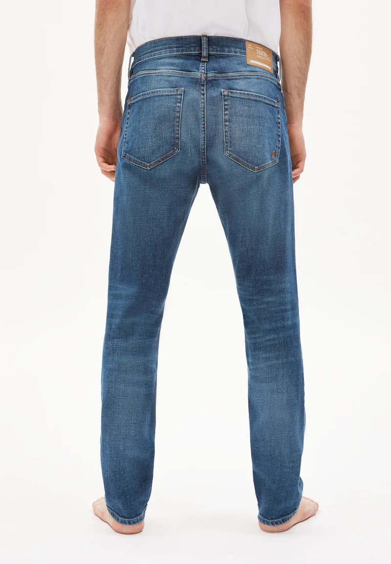 IAAN | light cross blue