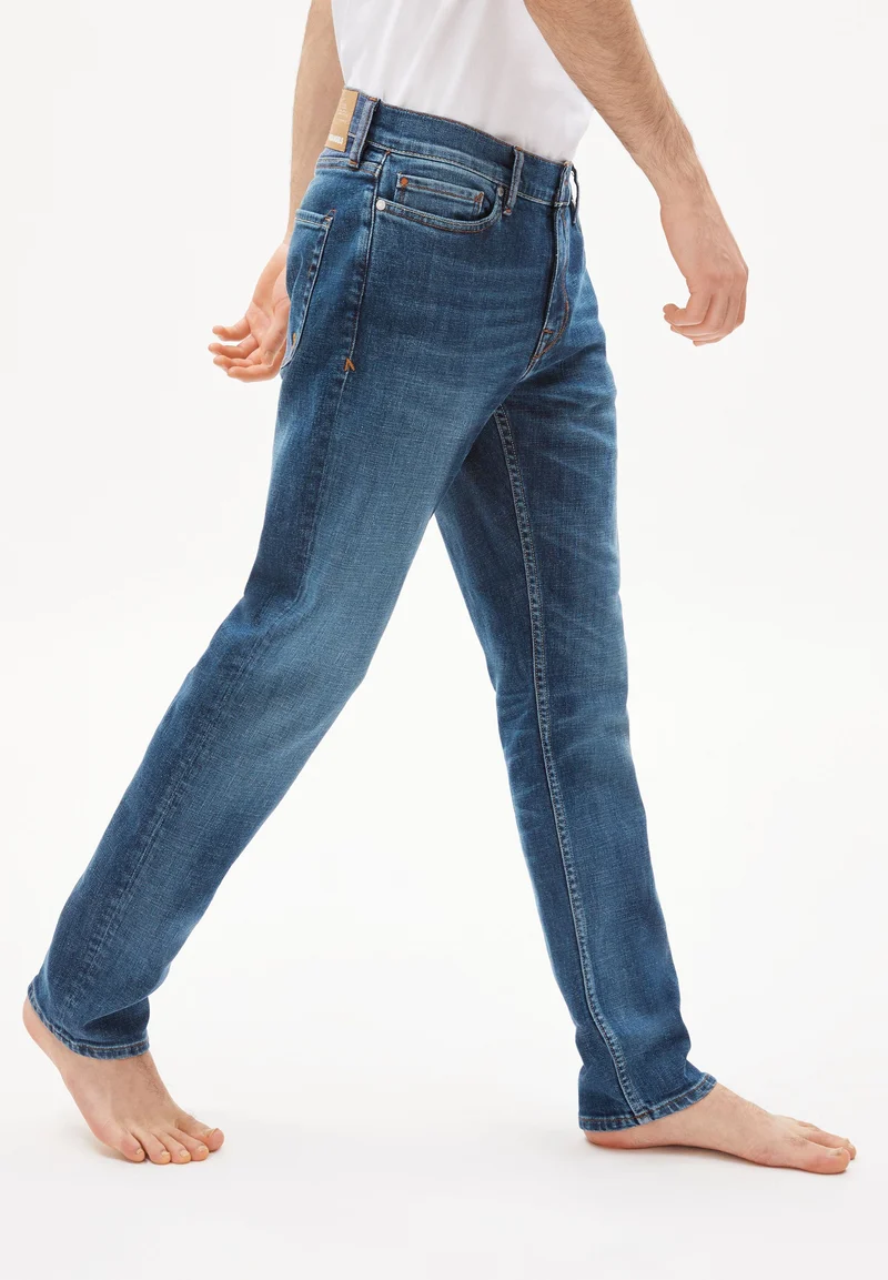 IAAN | light cross blue