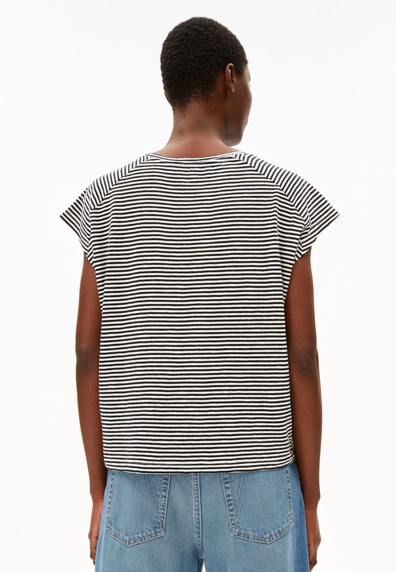 ONELIAA LOVELY STRIPES T-SHIRT | black-oatmilk