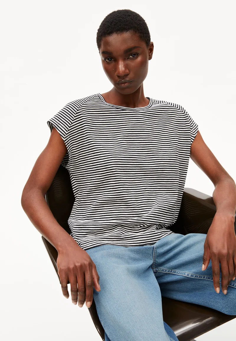 ONELIAA LOVELY STRIPES T-SHIRT | black-oatmilk
