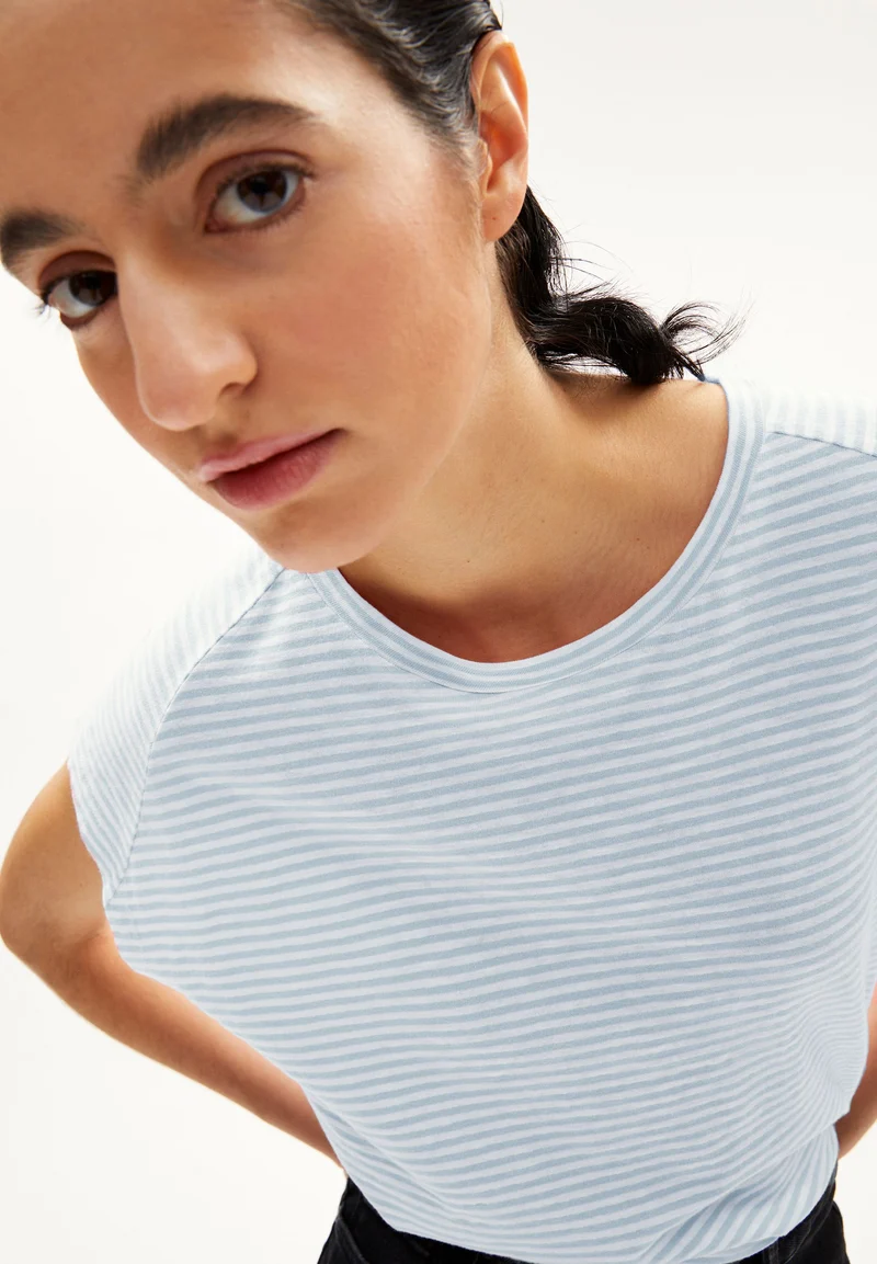 ONELIAA LOVELY STRIPES T-SHIRT | morning sky-oatmilk