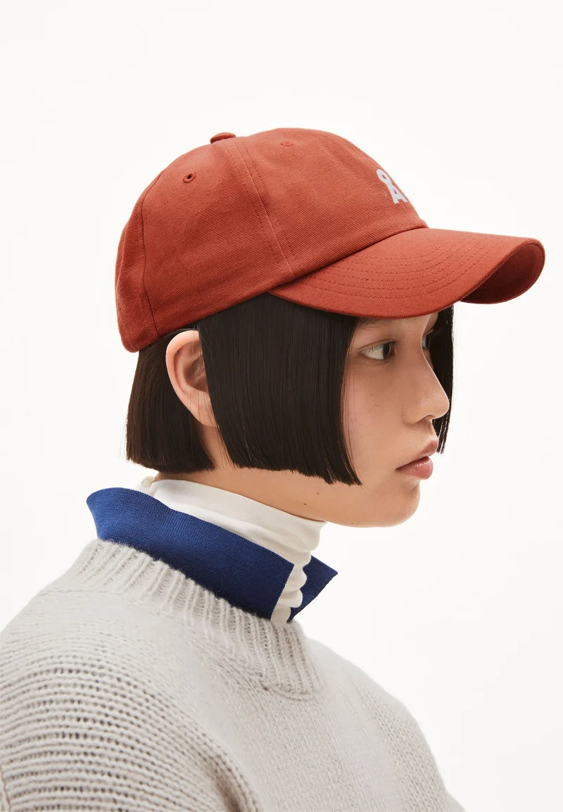 YENAAS BOLD KAPPE | dark amber