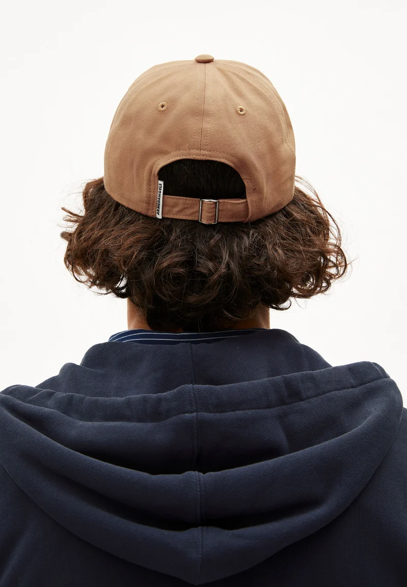 YENAAS BOLD KAPPE | pale umber